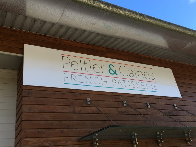 sign-peltier-and-caines
