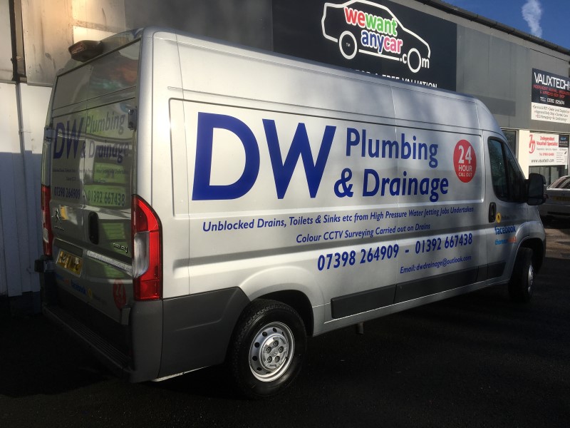 vehicle-graphics-dw-plumbing-and-drainage